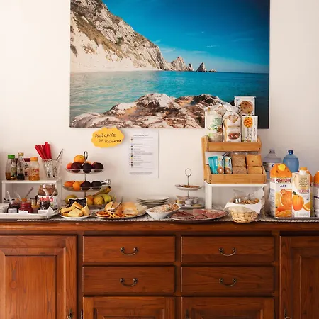 Giglio Del Conero Penzion Numana