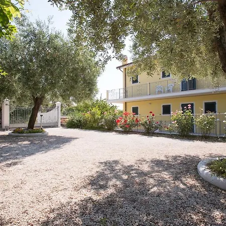 Giglio Del Conero 4*