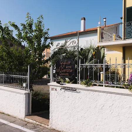 Giglio Del Conero Гостевой дом Нумана