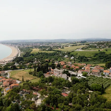 Giglio Del Conero Гостевой дом